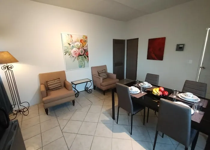 Tres Migueles, Departamento Alaain, Cerca De La Marina, Zona Turistica Y Playa Apartment